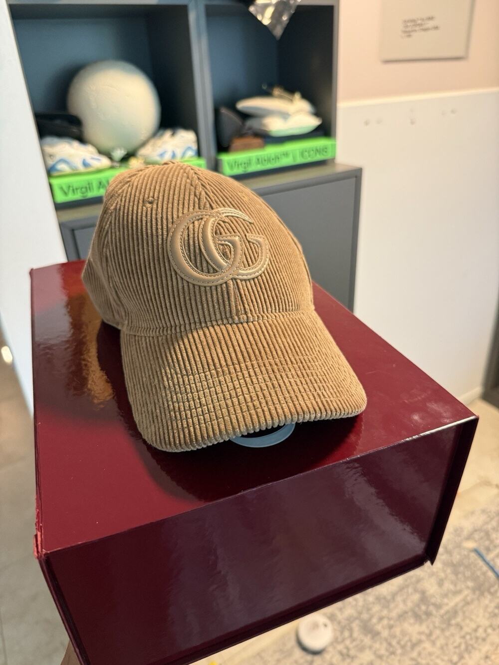 Gucci GG Logo Corduroy Baseball Cap Brown Tan Hat Size Medium 58 Cut Tags
